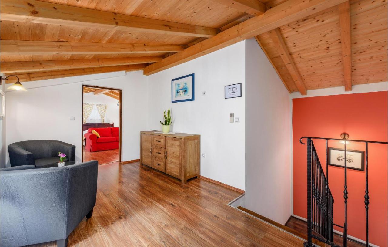 Cozy Home In Pamici With Kitchen エクステリア 写真